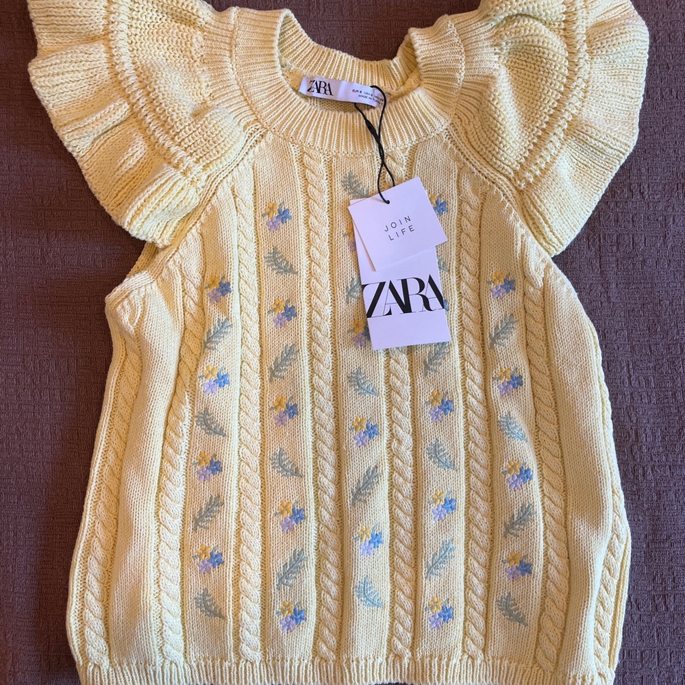 Zara Light Yellow Knit Top with Blue Floral Design - NWT
